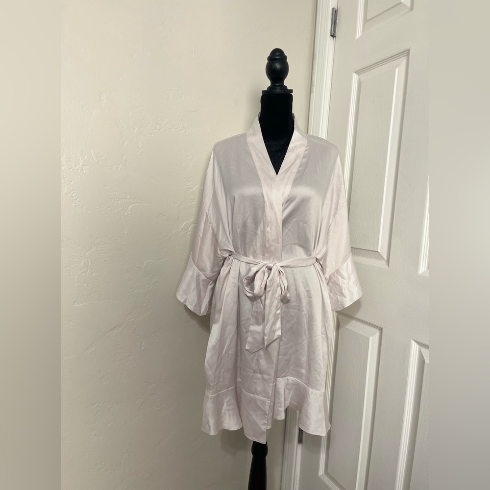 Victoria Secret Elegant White Women's Robe